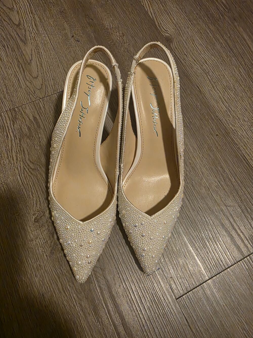 Betsey Johnson Ivory Pearl Rhinestone Slingback Pointed Toe Pumps Women's 6